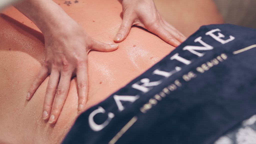Massage relaxant à l'institut Carline Paris 15