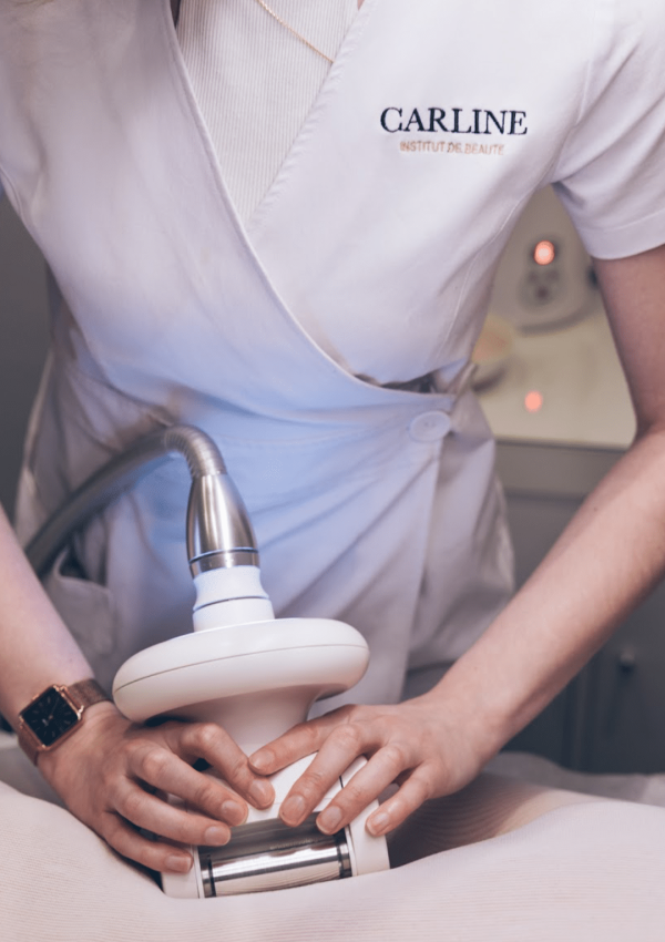 Vidéo Vlog partage journée Couverture Reels Instagram marron blanc